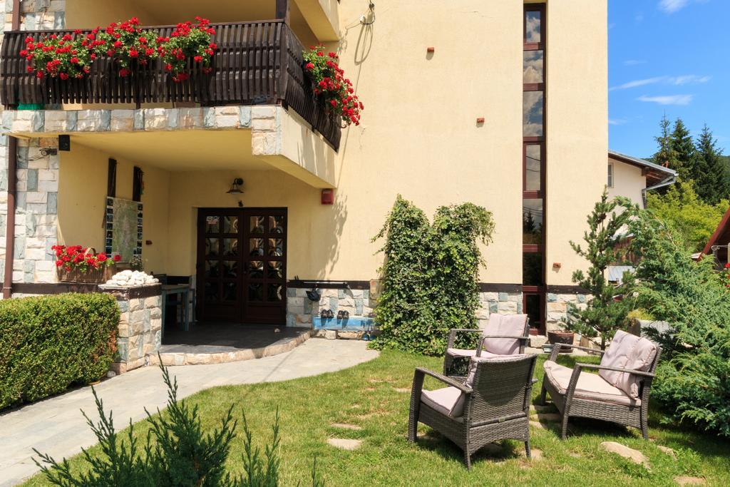 Hotel The Ghetto Buşteni Exterior foto